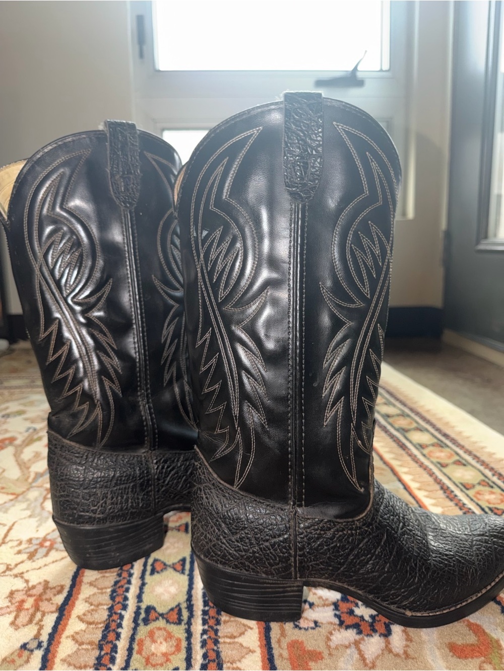 Women’s Black Western Cowboy Boots - Classic Stitch Detail